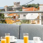 Grace דוברובניק